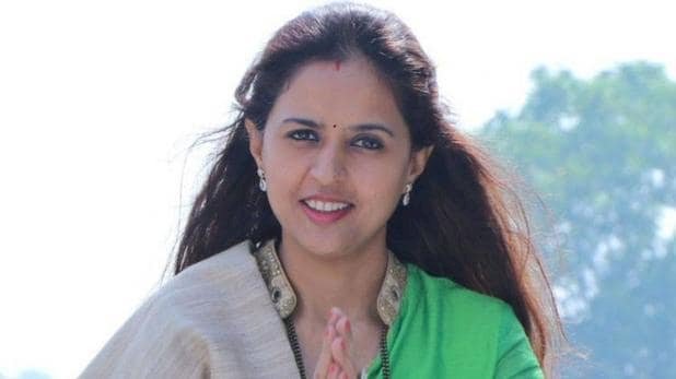 शालिनता और विकासवादी सोच से परिपूर्ण है युवा सांसद - डॉ. प्रीतम मुंडे