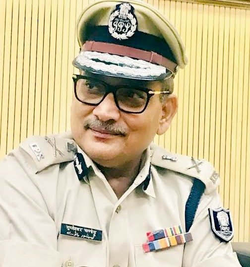 बिहार में शराबबंदी के ब्रांड एम्बेसडर हैं विलक्षण प्रतिभा के धनी डीजीपी गुप्तेश्वर पांडेय