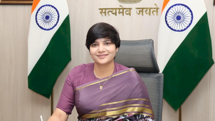 नवाचार, पर्यावरण और जनसशक्तिकरण से नई दिशा देने वाली अधिकारी : हरिचंदना दासरी